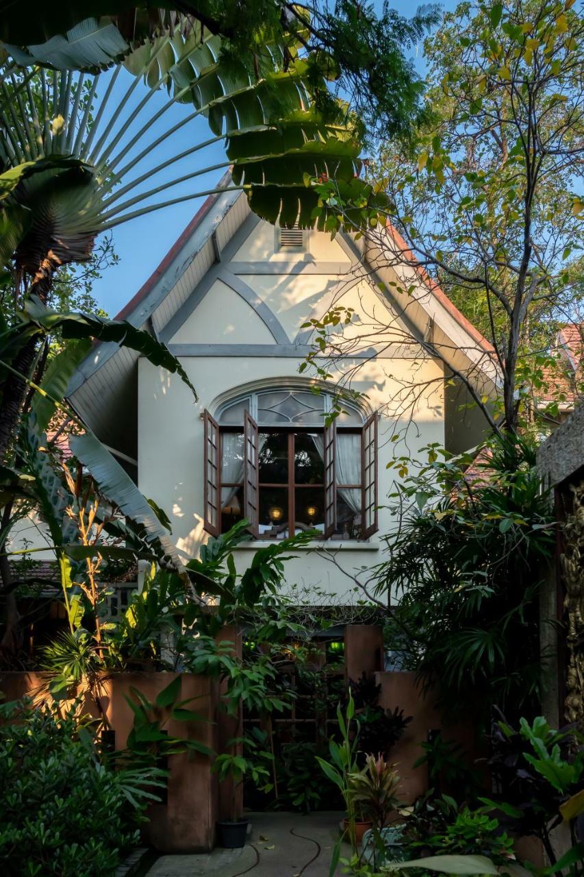 Ariyasom Villa Banguecoque Exterior foto
