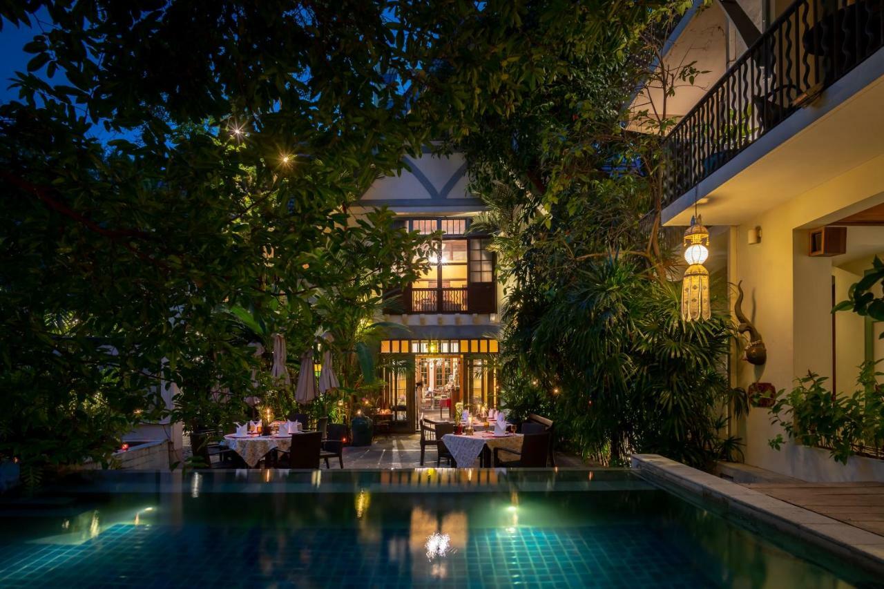 Ariyasom Villa Banguecoque Exterior foto