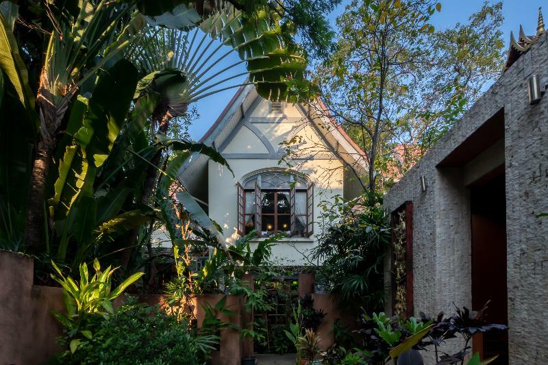 Ariyasom Villa Banguecoque Exterior foto